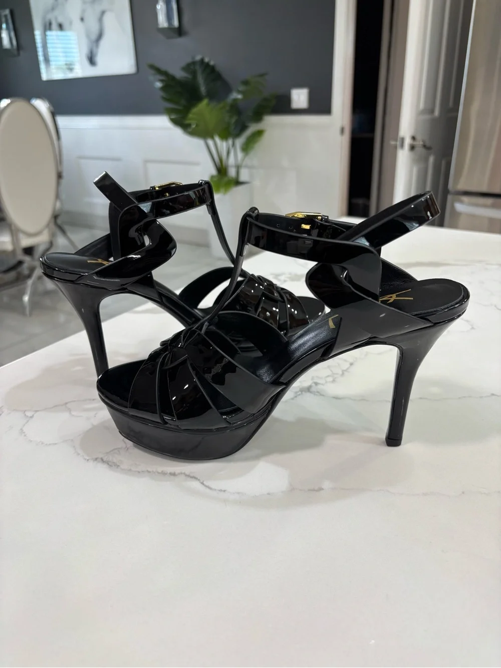 Saint Laurent Black Patent Platform T-Strap Sandals with Gold Buckle - Picture 11 of 12